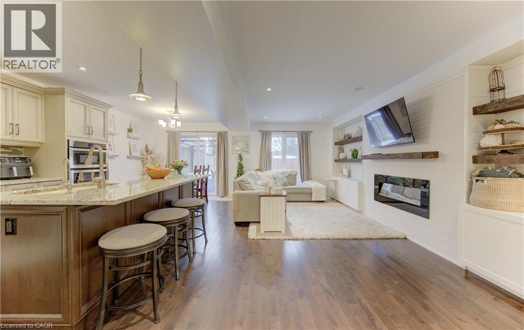 170 Templewood Drive, Kitchener, Ontario  N2R 0H5 - Photo 2 - 40806862