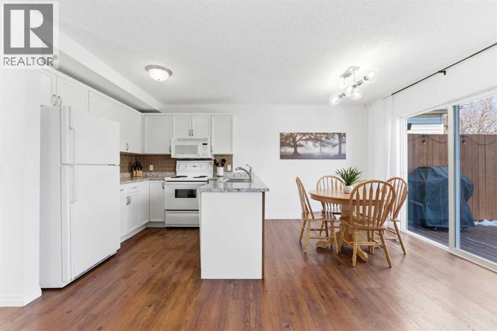 84 Mt Apex Green Se, Calgary, Alberta  T2Z 2V3 - Photo 13 - A2288553