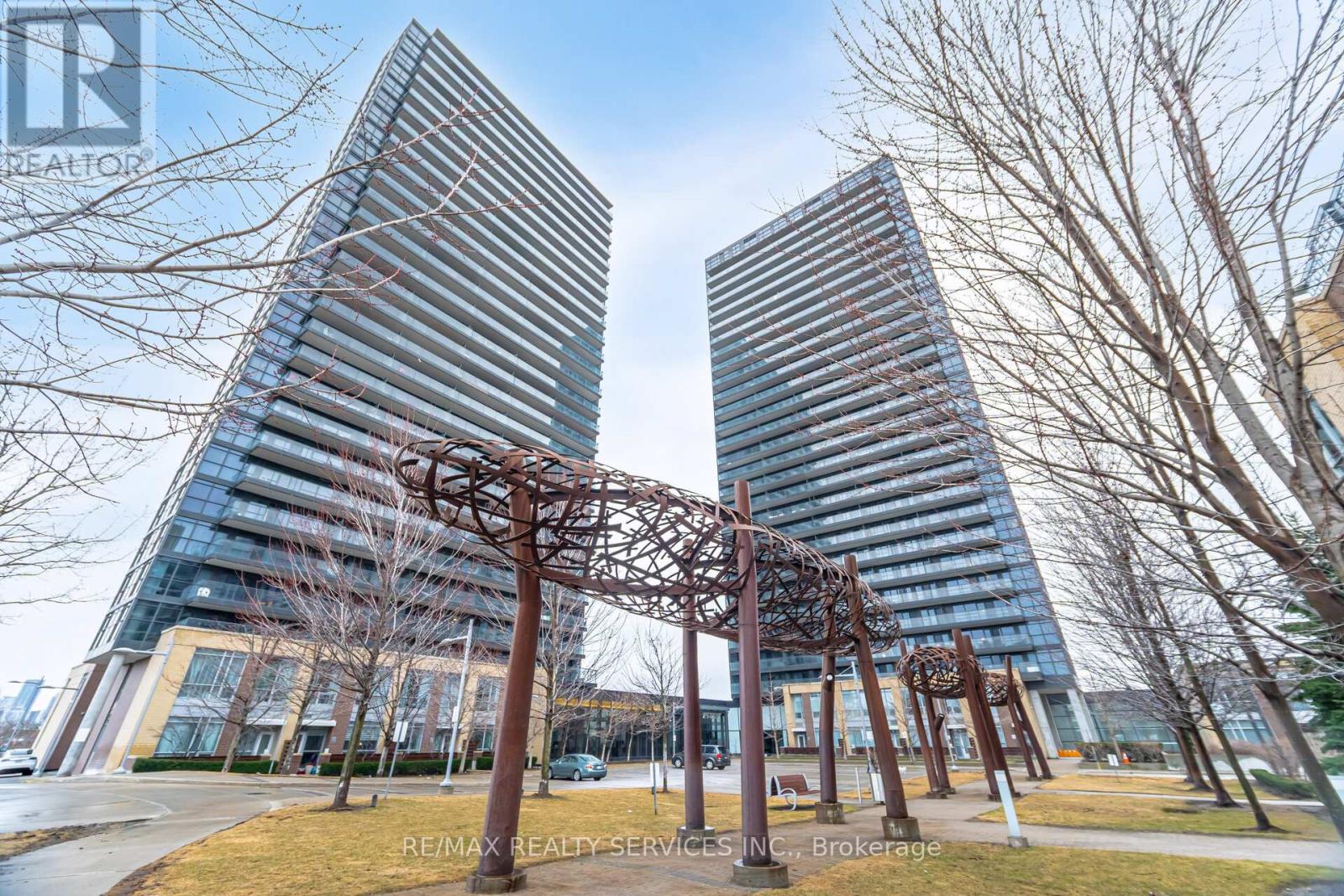 1910 - 29 SINGER COURT, Toronto, Ontario