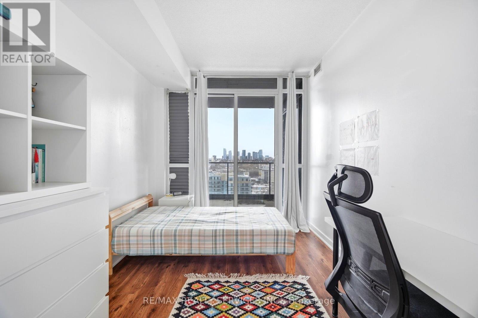 1910 - 29 Singer Court, Toronto, Ontario  M2K 0B3 - Photo 18 - C12830552