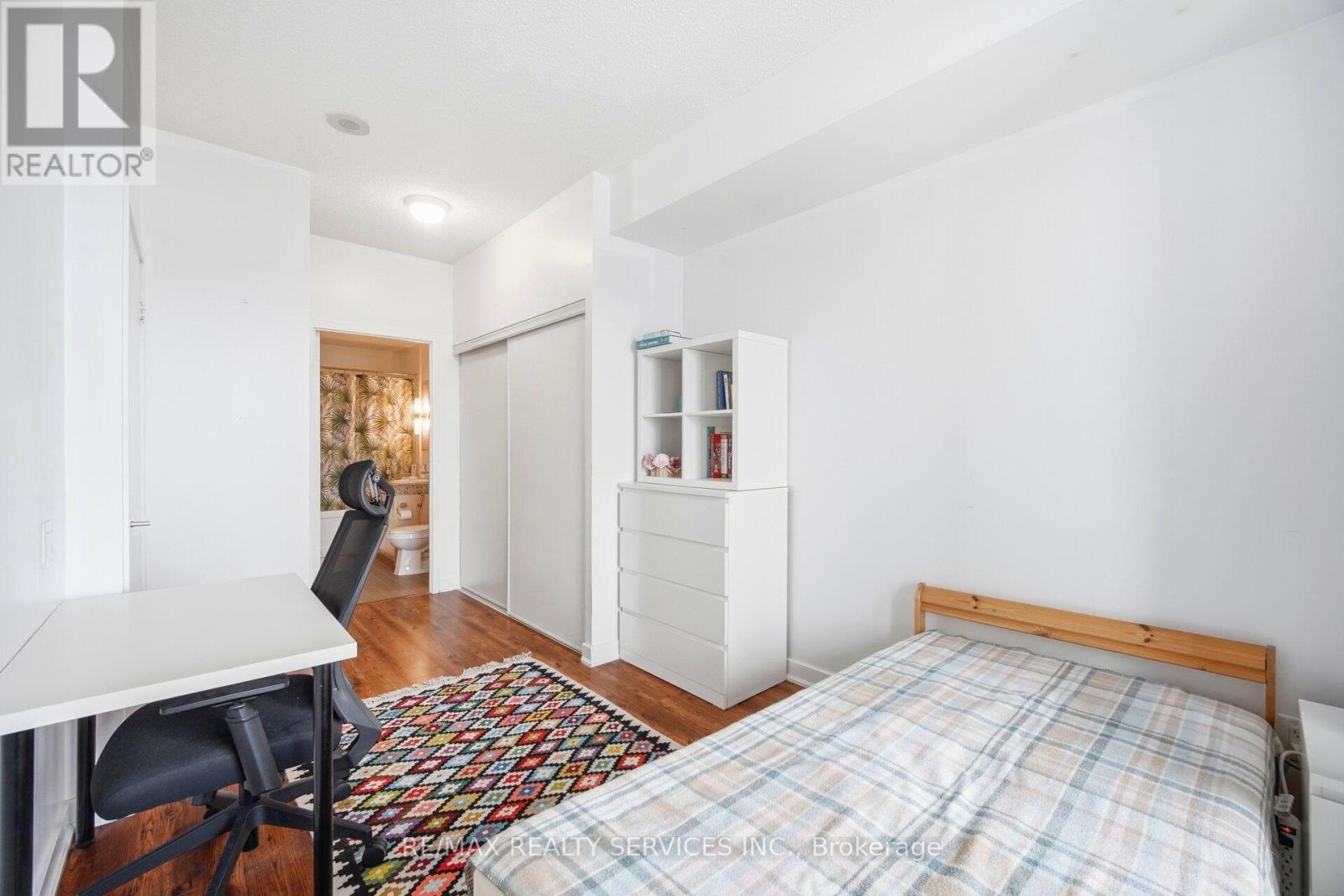 1910 - 29 Singer Court, Toronto, Ontario  M2K 0B3 - Photo 19 - C12830552