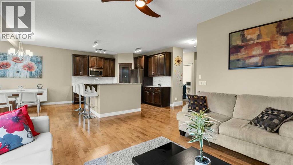 153 Heritage Bay, Cochrane, Alberta  T4C 0L5 - Photo 13 - A2288162