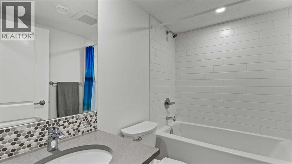 153 Heritage Bay, Cochrane, Alberta  T4C 0L5 - Photo 42 - A2288162