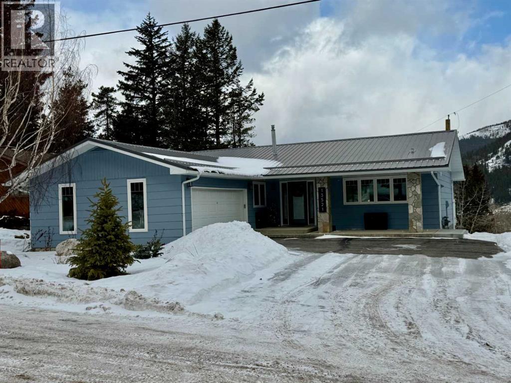 13521 15 Avenue, Blairmore, Alberta  T0K 0E0 - Photo 6 - A2289484