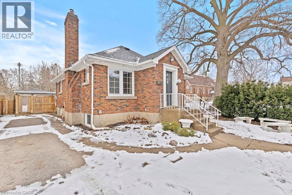 14 Dunlop Drive, St. Catharines, Ontario  L2R 1A3 - Photo 2 - 40808096