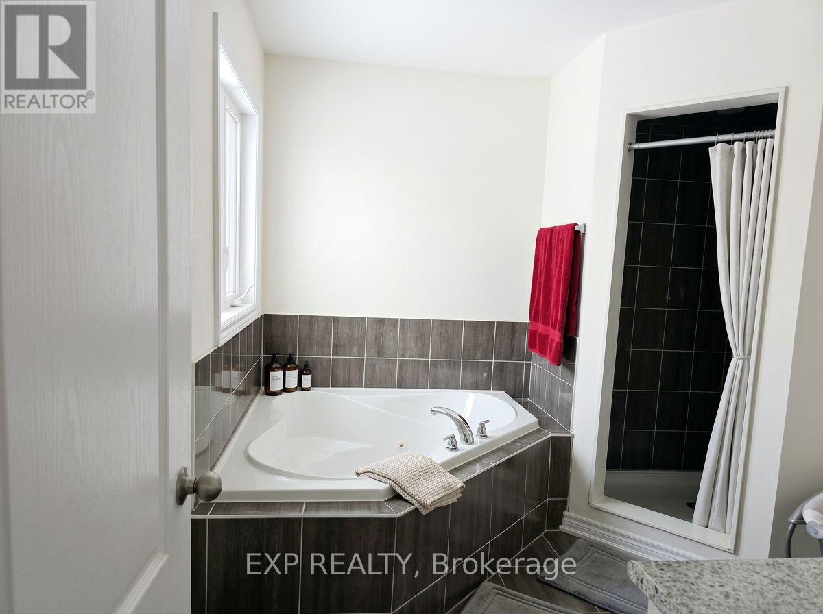 395 Krotz Street W, North Perth (Listowel), Ontario  N4W 0H8 - Photo 16 - X12813630