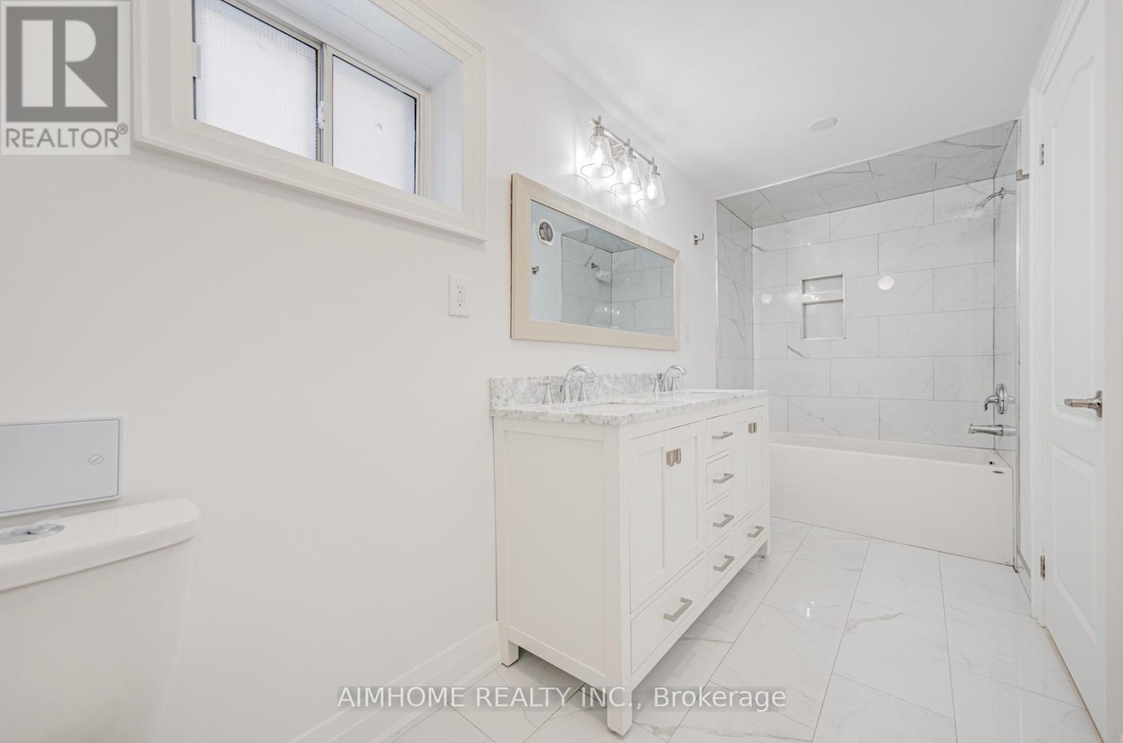 Lower - 2575 Benedet Drive N, Mississauga, Ontario  L5J 4H6 - Photo 13 - W12830564