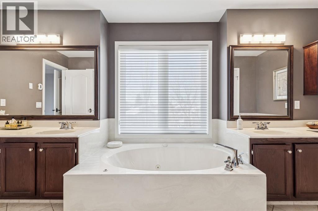 194 Mountain Park Drive Se, Calgary, Alberta  T2Z 2J9 - Photo 24 - A2289026