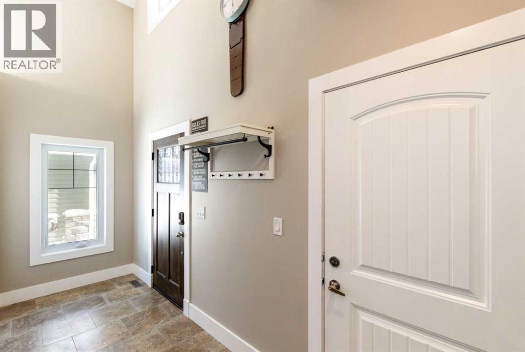 5824 Maple Crescent, Innisfail, Alberta  T4G 0A9 - Photo 4 - A2287177