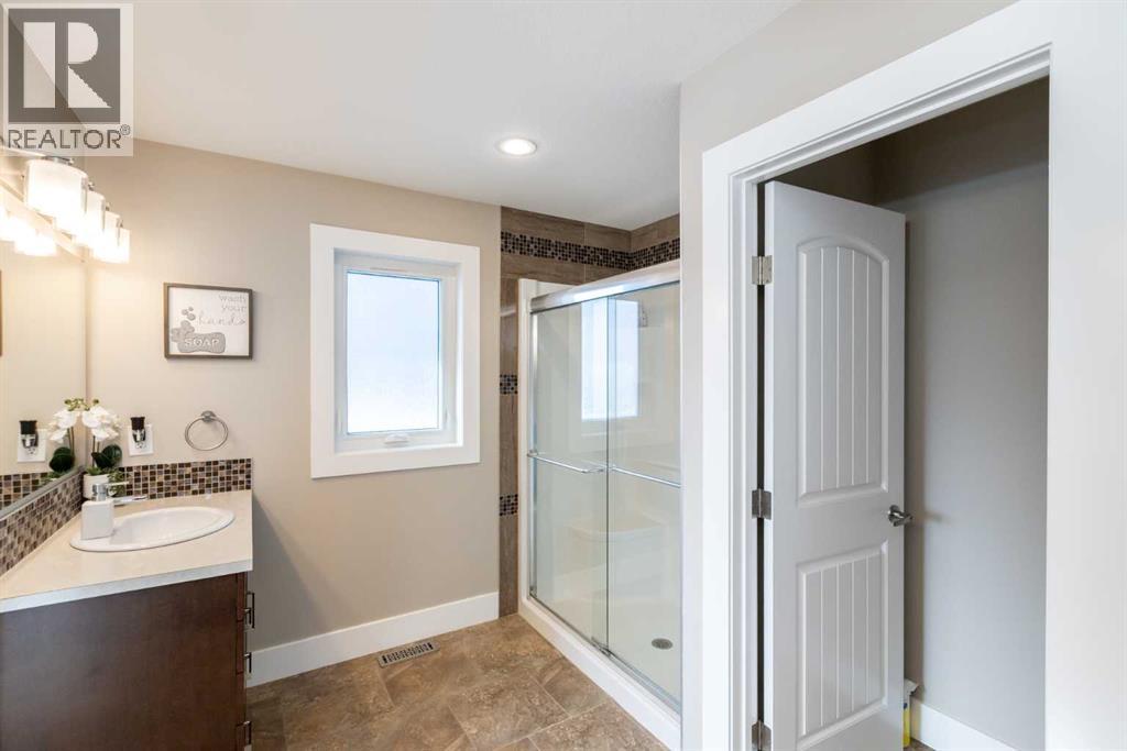 5824 Maple Crescent, Innisfail, Alberta  T4G 0A9 - Photo 32 - A2287177