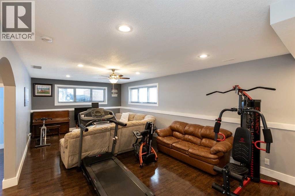 5824 Maple Crescent, Innisfail, Alberta  T4G 0A9 - Photo 34 - A2287177