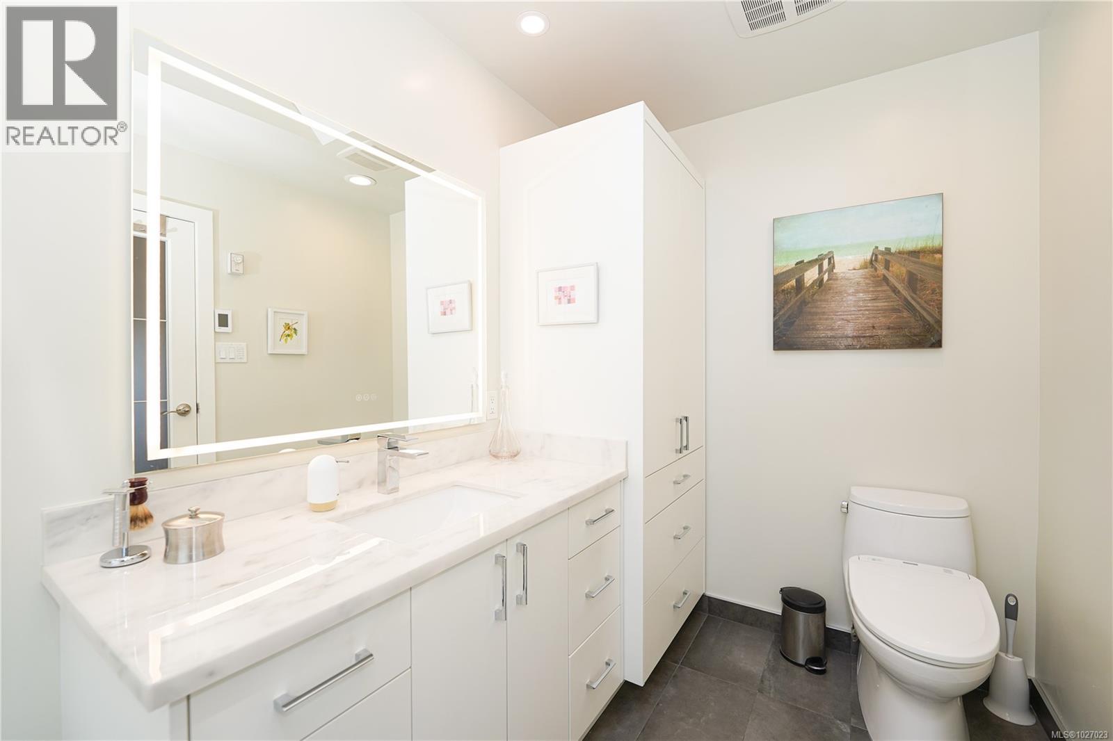 876 Verdier Ave, Central Saanich, British Columbia  V8M 1B9 - Photo 17 - 1027023