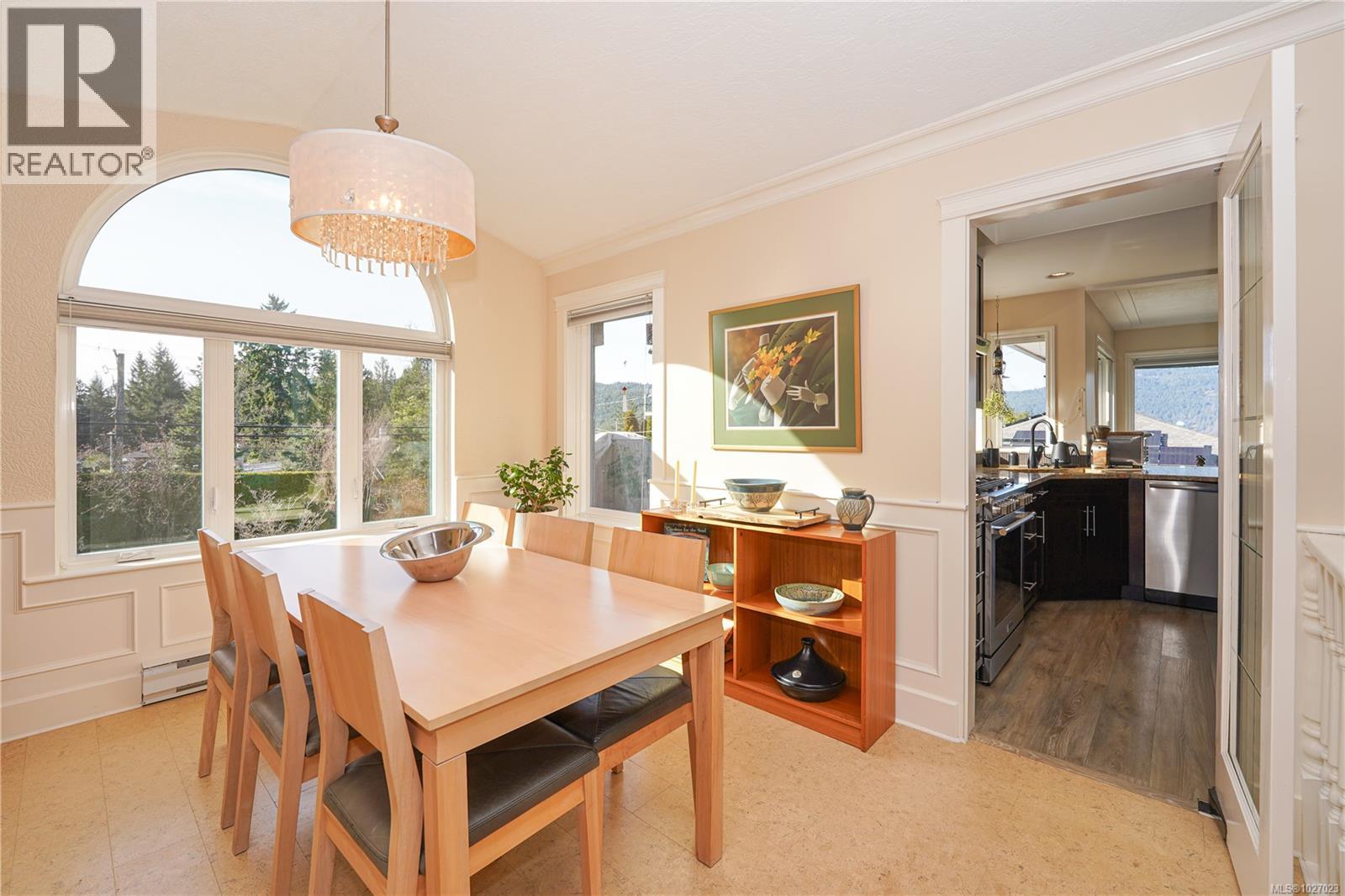 876 Verdier Ave, Central Saanich, British Columbia  V8M 1B9 - Photo 7 - 1027023