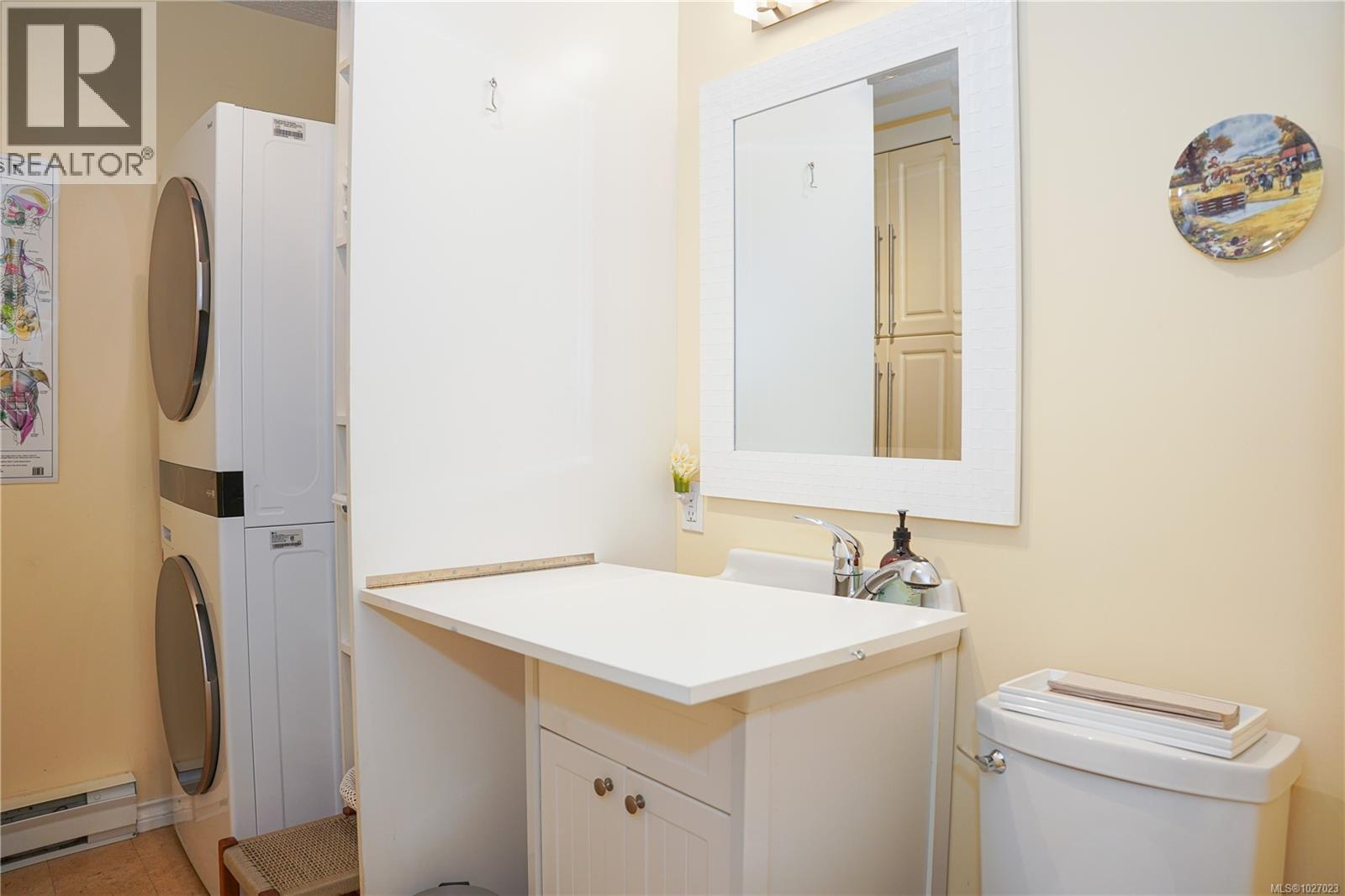 876 Verdier Ave, Central Saanich, British Columbia  V8M 1B9 - Photo 26 - 1027023