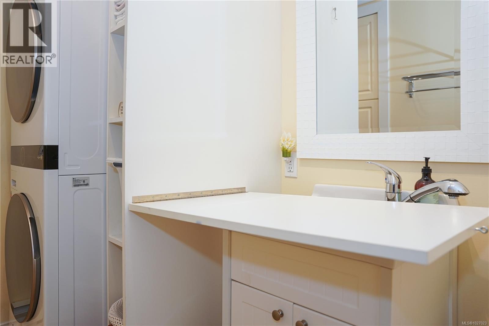 876 Verdier Ave, Central Saanich, British Columbia  V8M 1B9 - Photo 27 - 1027023