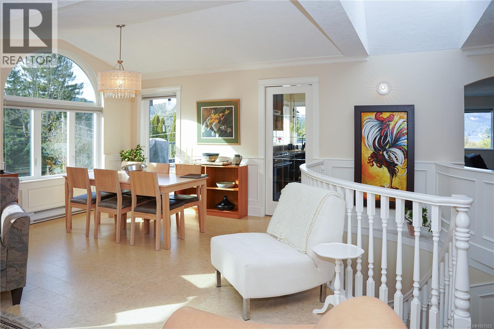 876 Verdier Ave, Central Saanich, British Columbia  V8M 1B9 - Photo 9 - 1027023