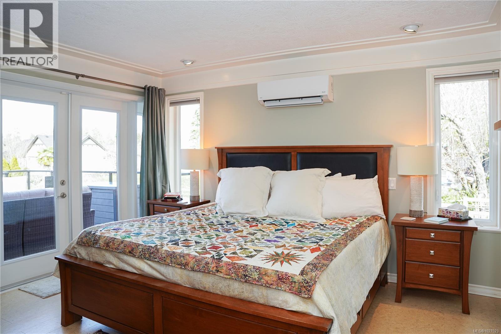 876 Verdier Ave, Central Saanich, British Columbia  V8M 1B9 - Photo 15 - 1027023