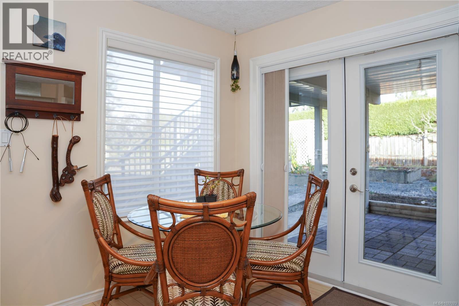 876 Verdier Ave, Central Saanich, British Columbia  V8M 1B9 - Photo 42 - 1027023