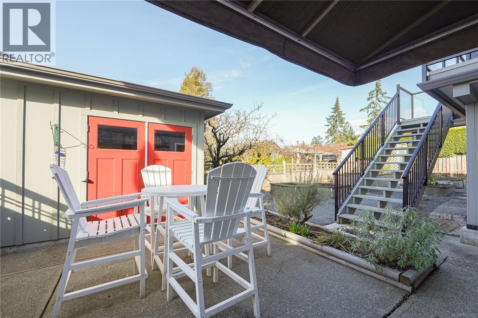 876 Verdier Ave, Central Saanich, British Columbia  V8M 1B9 - Photo 46 - 1027023