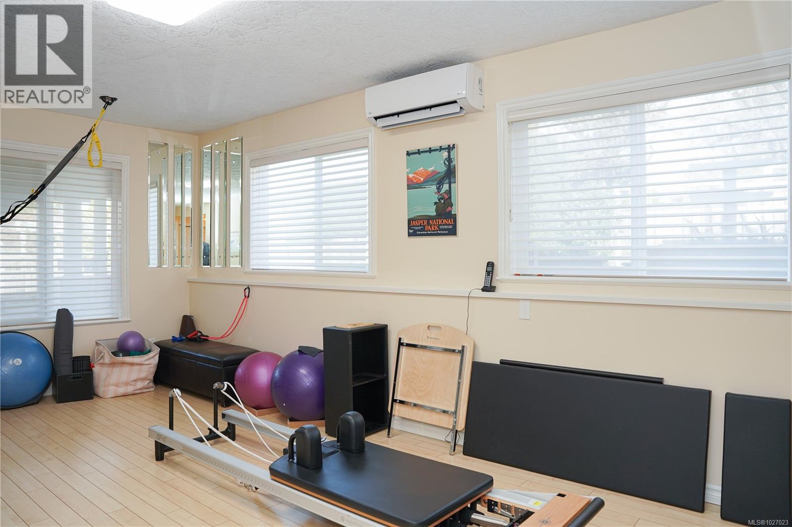 876 Verdier Ave, Central Saanich, British Columbia  V8M 1B9 - Photo 37 - 1027023