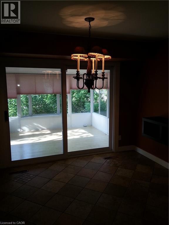 22 Westaway Place, Hamilton, Ontario  L9C 2G1 - Photo 5 - 40808393