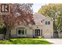 330 STRATHCONA Drive, burlington, Ontario