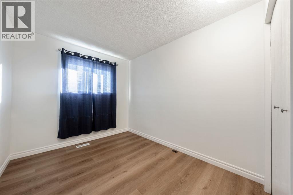 2213 Woodview Drive Sw, Calgary, Alberta  T2W 3N9 - Photo 22 - A2287944