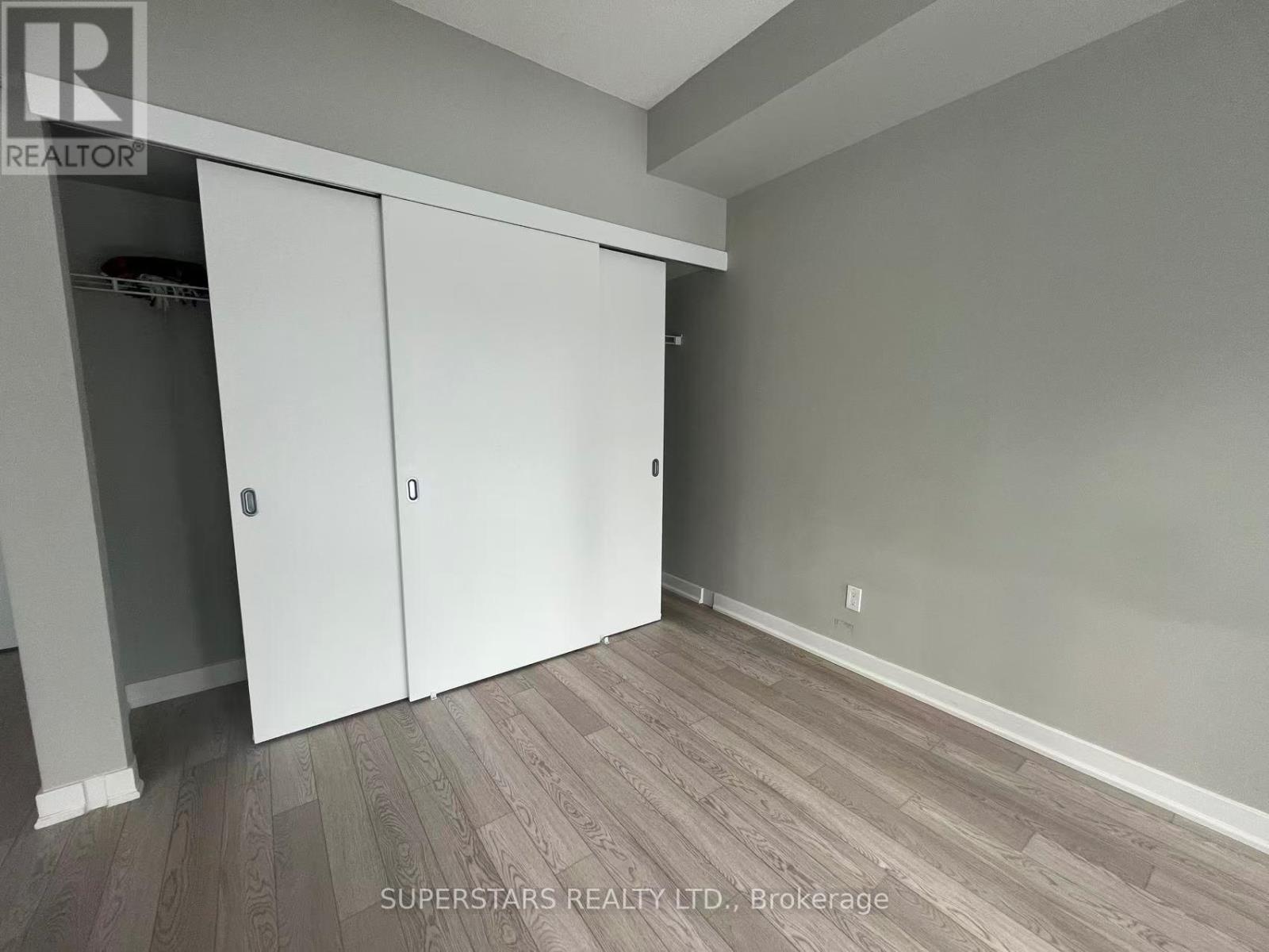 1101 - 126 Simcoe Street, Toronto, Ontario  M5H 4E6 - Photo 6 - C12830572