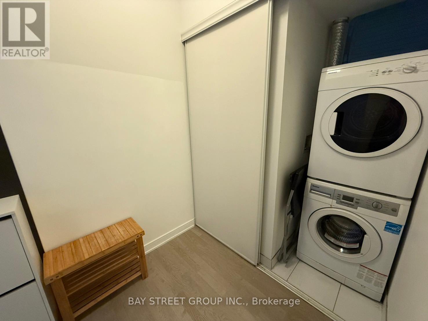 702 - 57 St. Joseph Street, Toronto, Ontario  M5S 0C5 - Photo 14 - C12830578