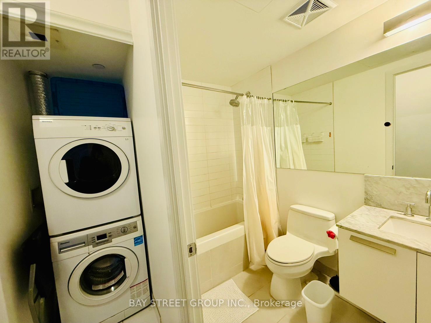 702 - 57 St. Joseph Street, Toronto, Ontario  M5S 0C5 - Photo 7 - C12830578