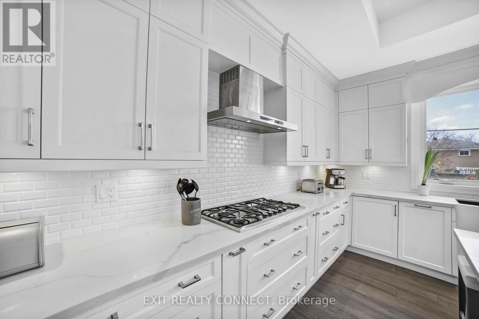 458 Third Line, Oakville, Ontario  L6L 4A5 - Photo 13 - W12830592