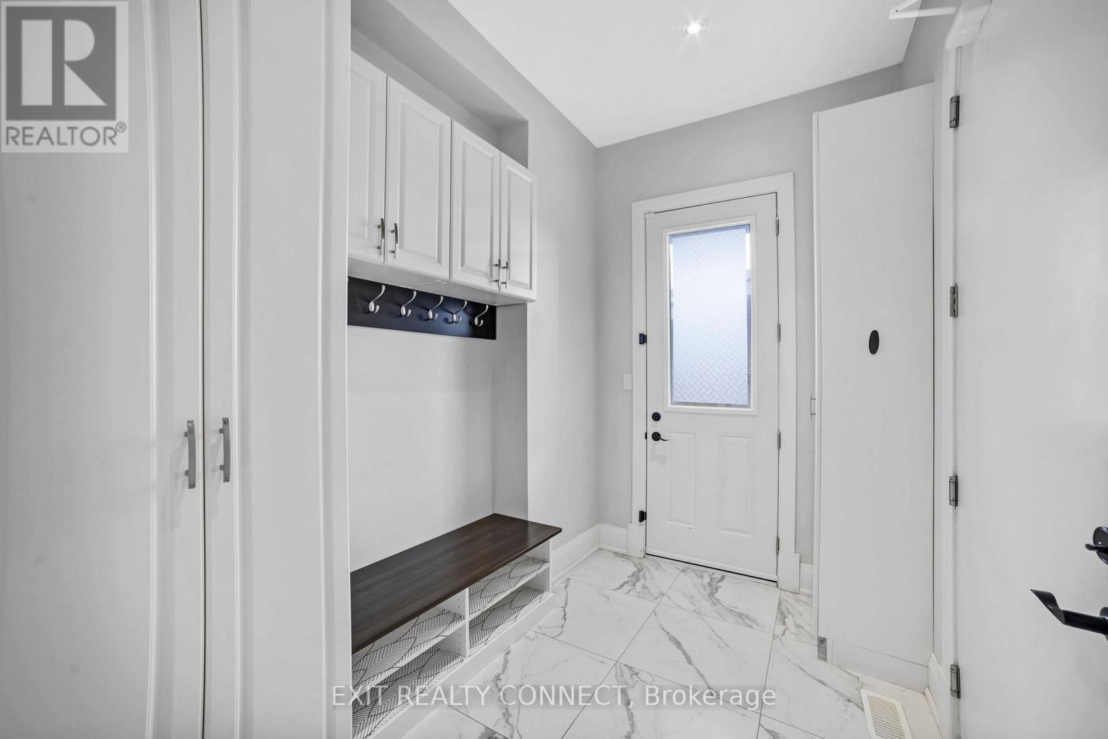 458 Third Line, Oakville, Ontario  L6L 4A5 - Photo 17 - W12830592