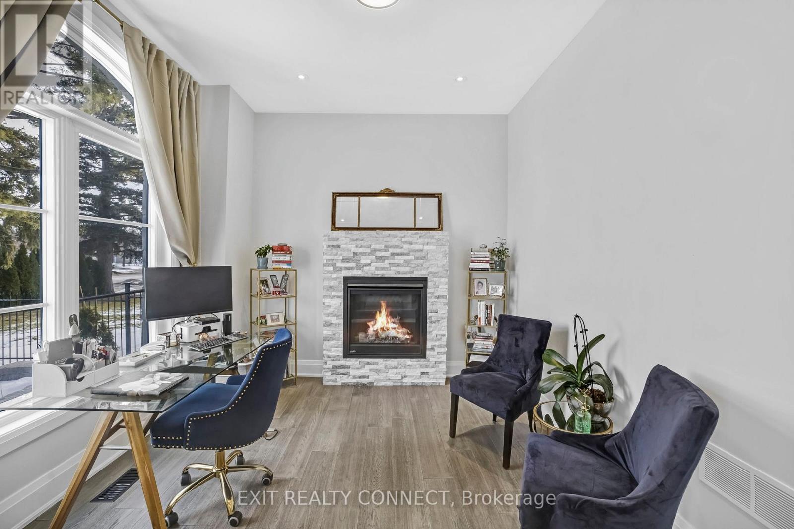 458 Third Line, Oakville, Ontario  L6L 4A5 - Photo 6 - W12830592