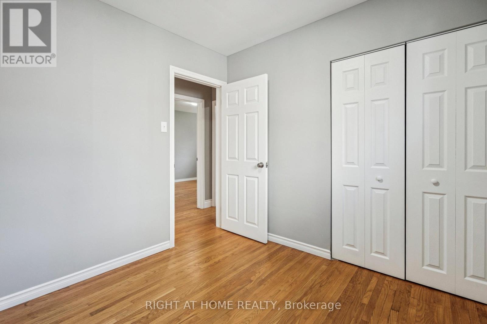 16 Green Meadow Way, Hamilton, Ontario  L9H 3Z3 - Photo 14 - X12830582