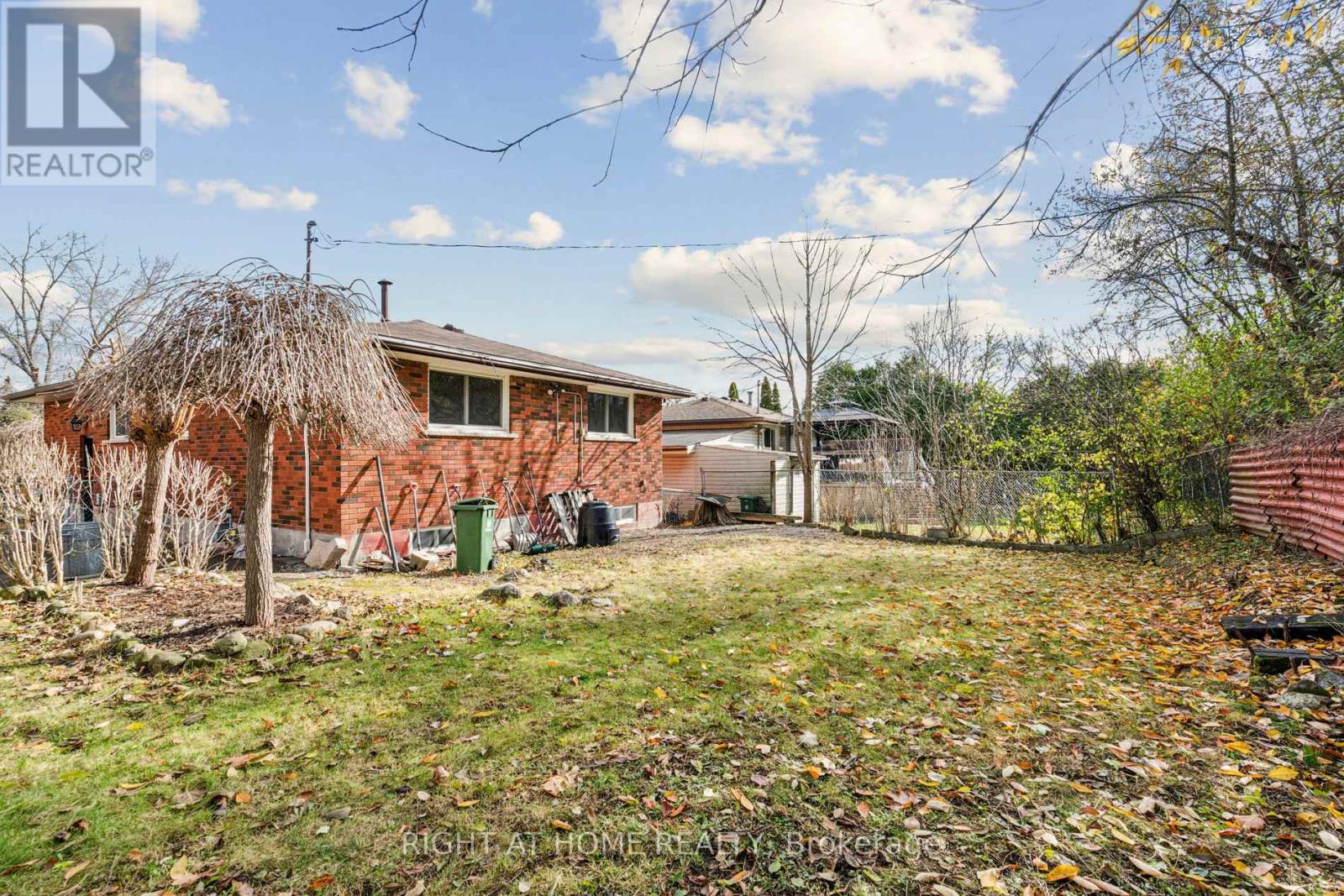 16 Green Meadow Way, Hamilton, Ontario  L9H 3Z3 - Photo 25 - X12830582