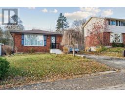 16 GREEN MEADOW WAY, Hamilton, Ontario