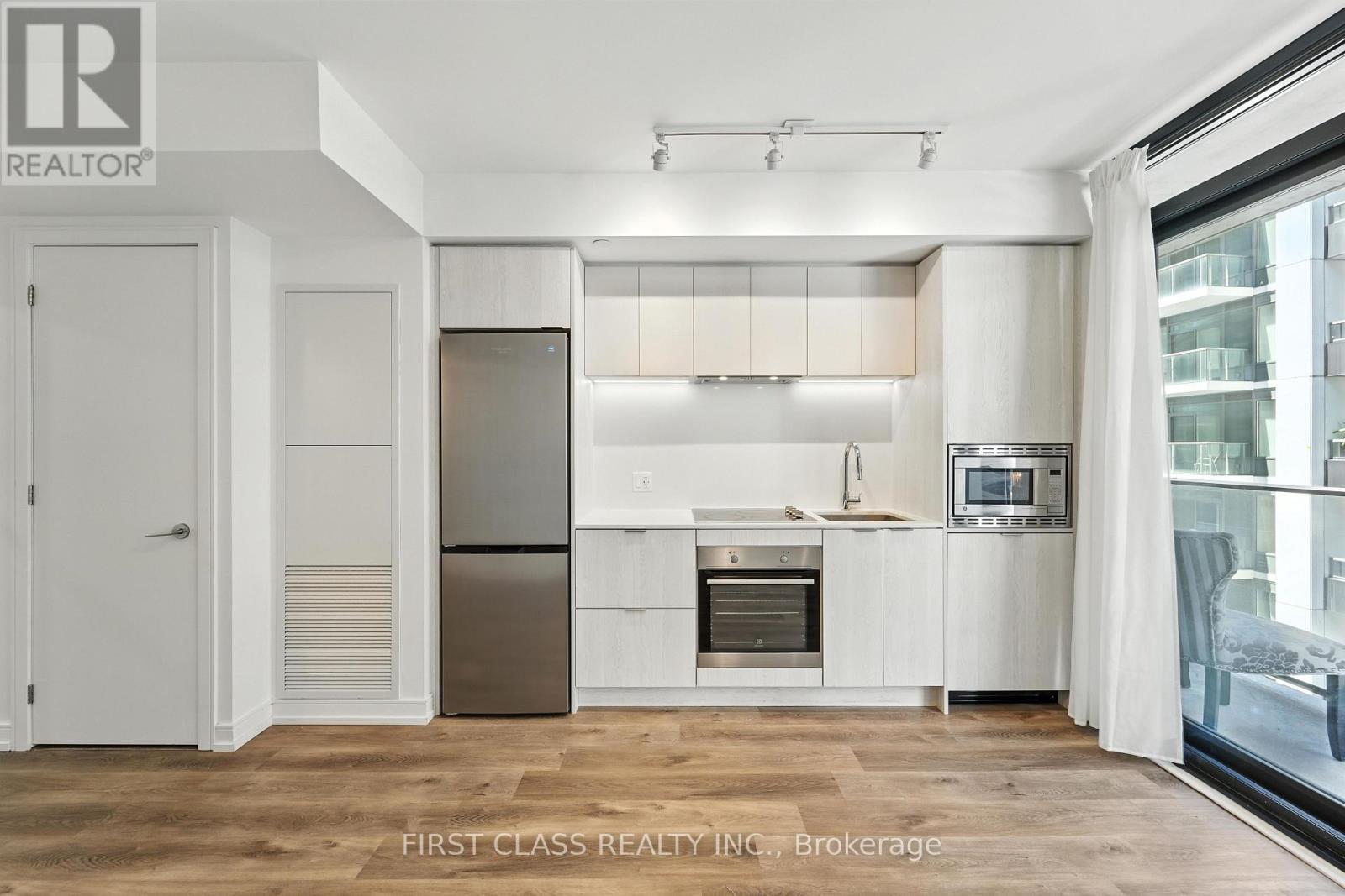 1115 - 1 Jarvis Street, Hamilton, Ontario  L8R 3J2 - Photo 11 - X12830586