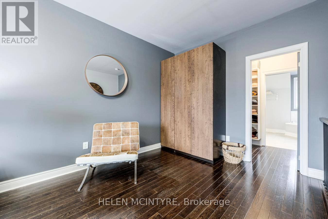 52 Cormier Heights, Toronto, Ontario  M8Z 0B5 - Photo 12 - W12808382