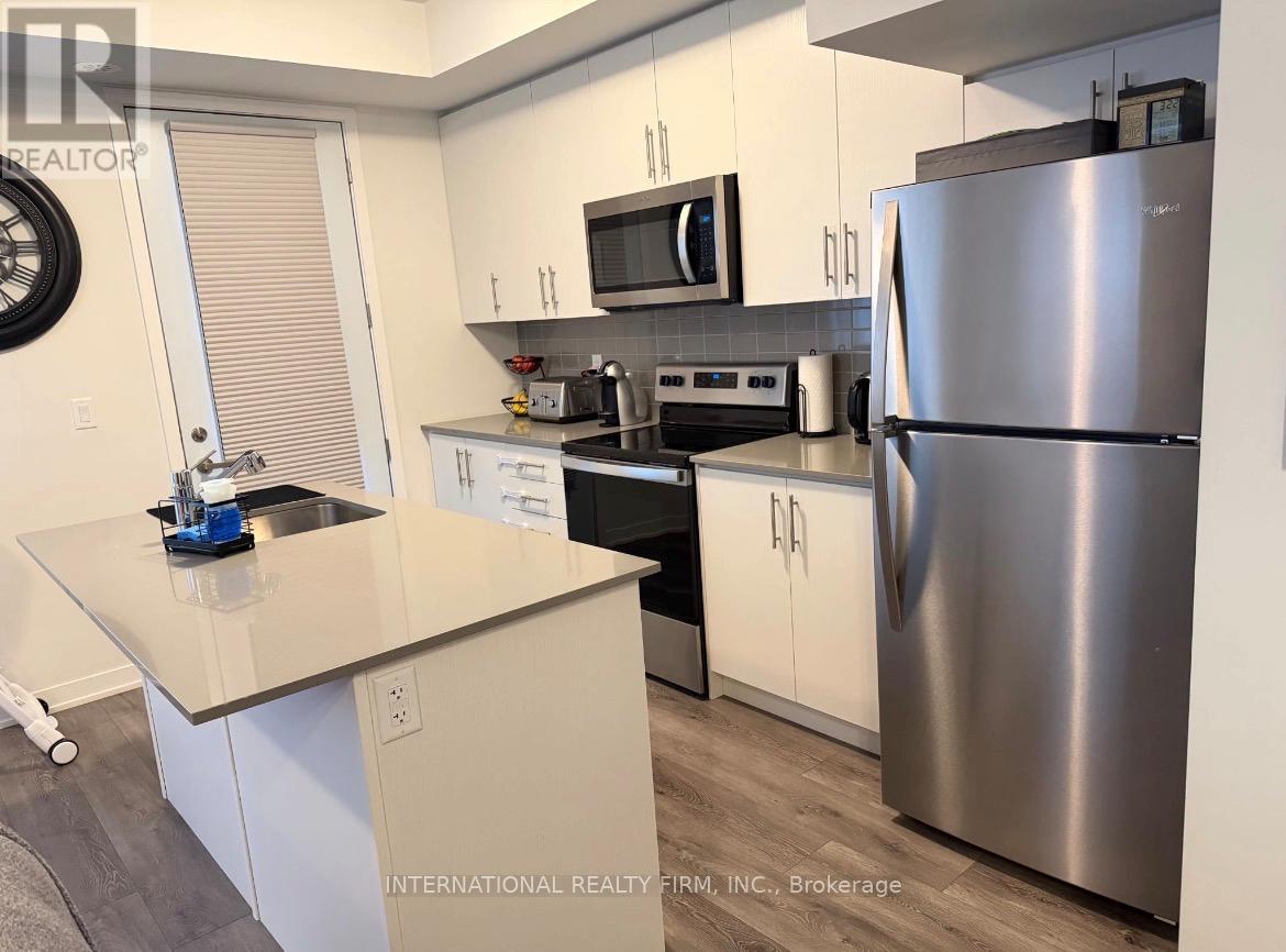 2 - 3405 Ridgeway Drive, Mississauga, Ontario  L5L 5T3 - Photo 8 - W12830612