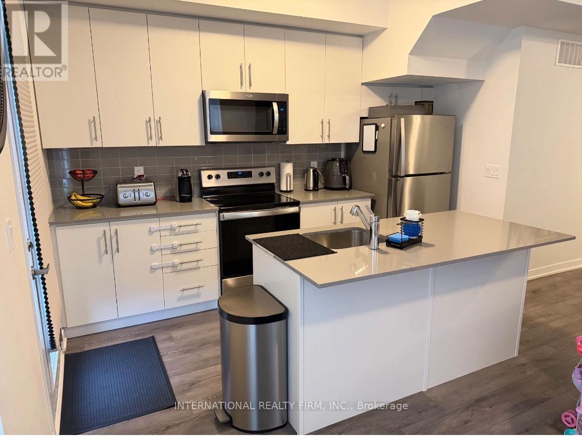 2 - 3405 Ridgeway Drive, Mississauga, Ontario  L5L 5T3 - Photo 9 - W12830612