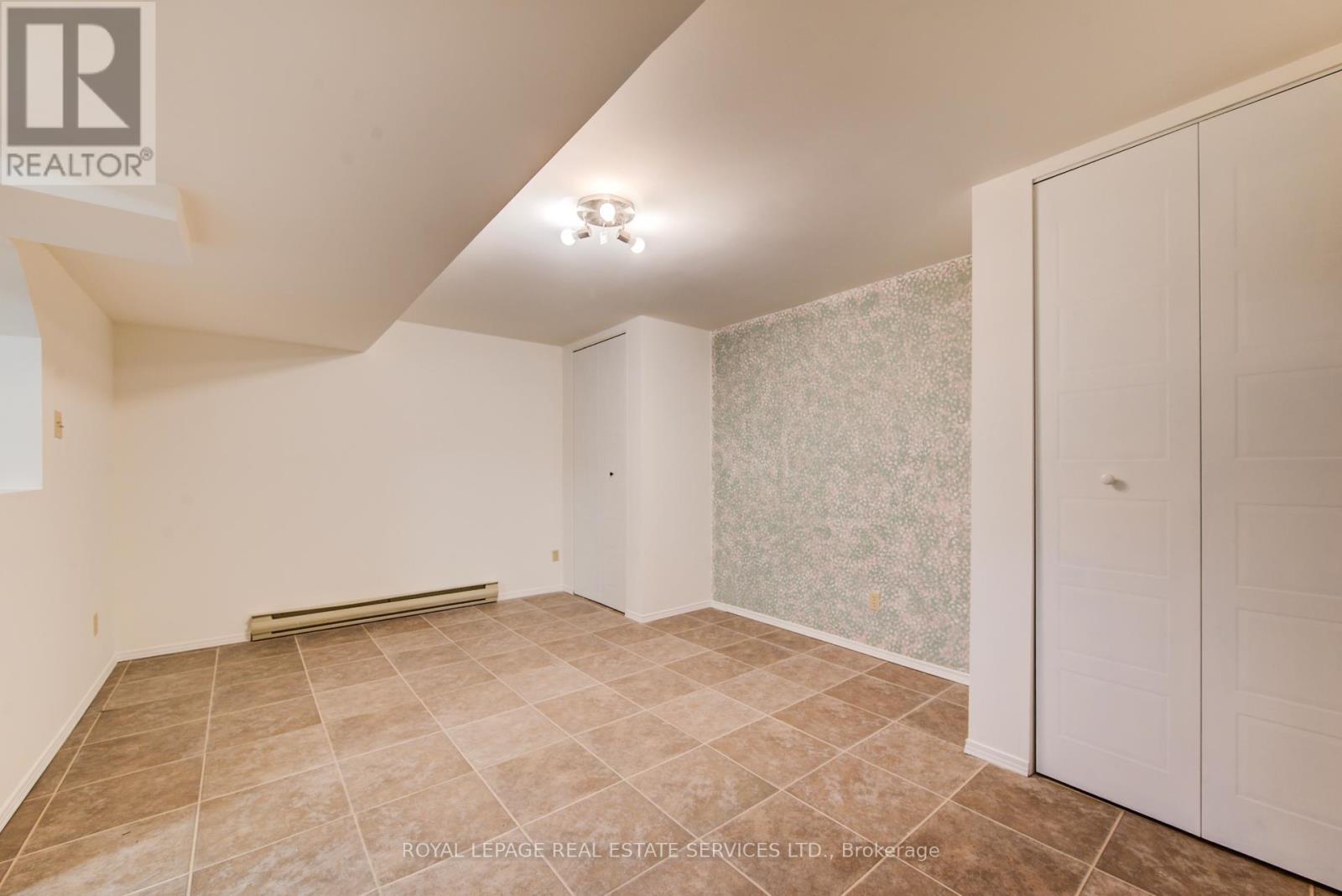 3 - 104 Mcdougall Road, Waterloo, Ontario  N2L 5C5 - Photo 34 - X12830620