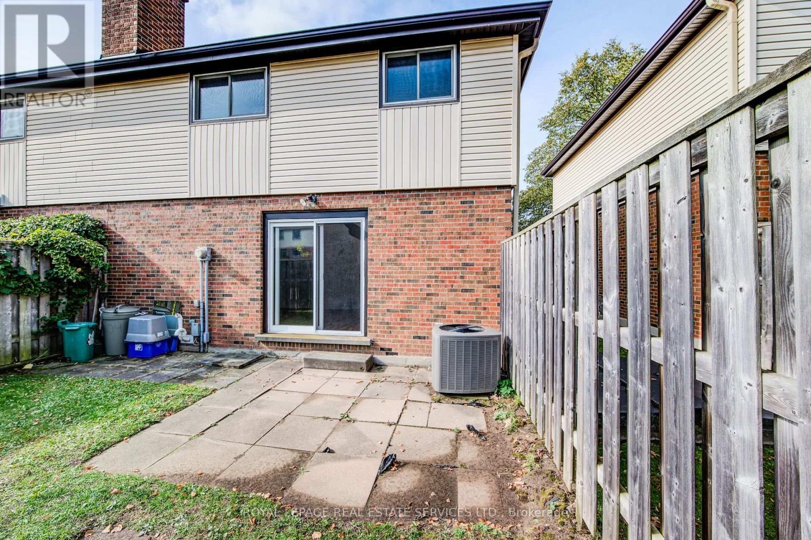 3 - 104 Mcdougall Road, Waterloo, Ontario  N2L 5C5 - Photo 40 - X12830620