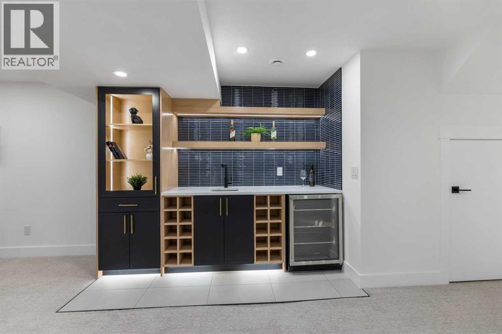 1024 Lake Christina Way Se, Calgary, Alberta  T2J 2R3 - Photo 36 - A2287300