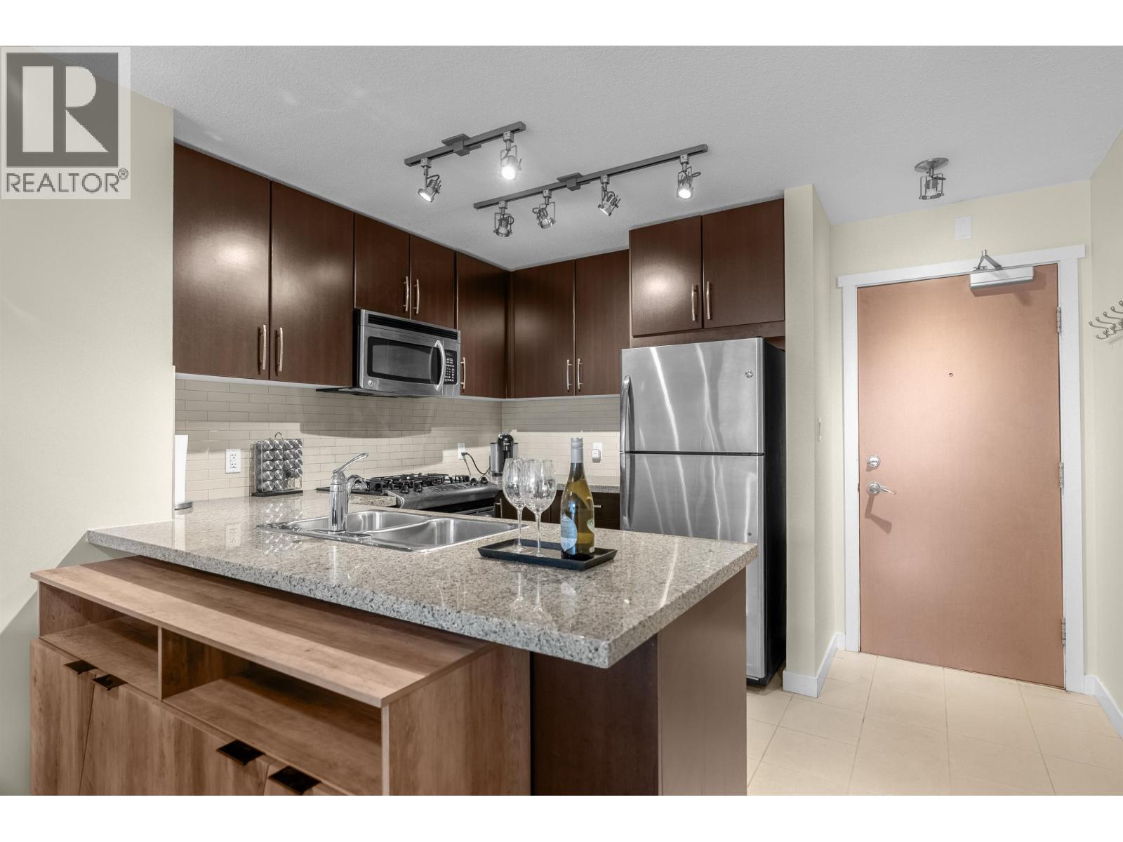 1202 660 Nootka Way, Port Moody, British Columbia  V3H 0B7 - Photo 3 - R3093251