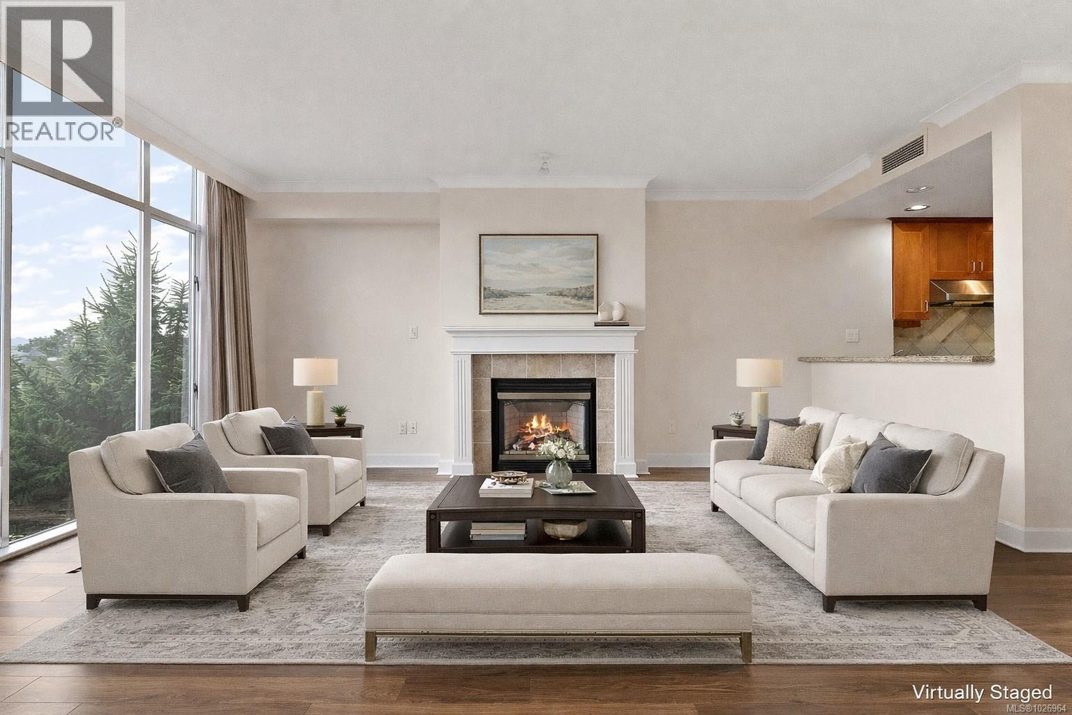 330 21 Dallas Rd, Victoria, British Columbia  V8V 4Z9 - Photo 3 - 1026964