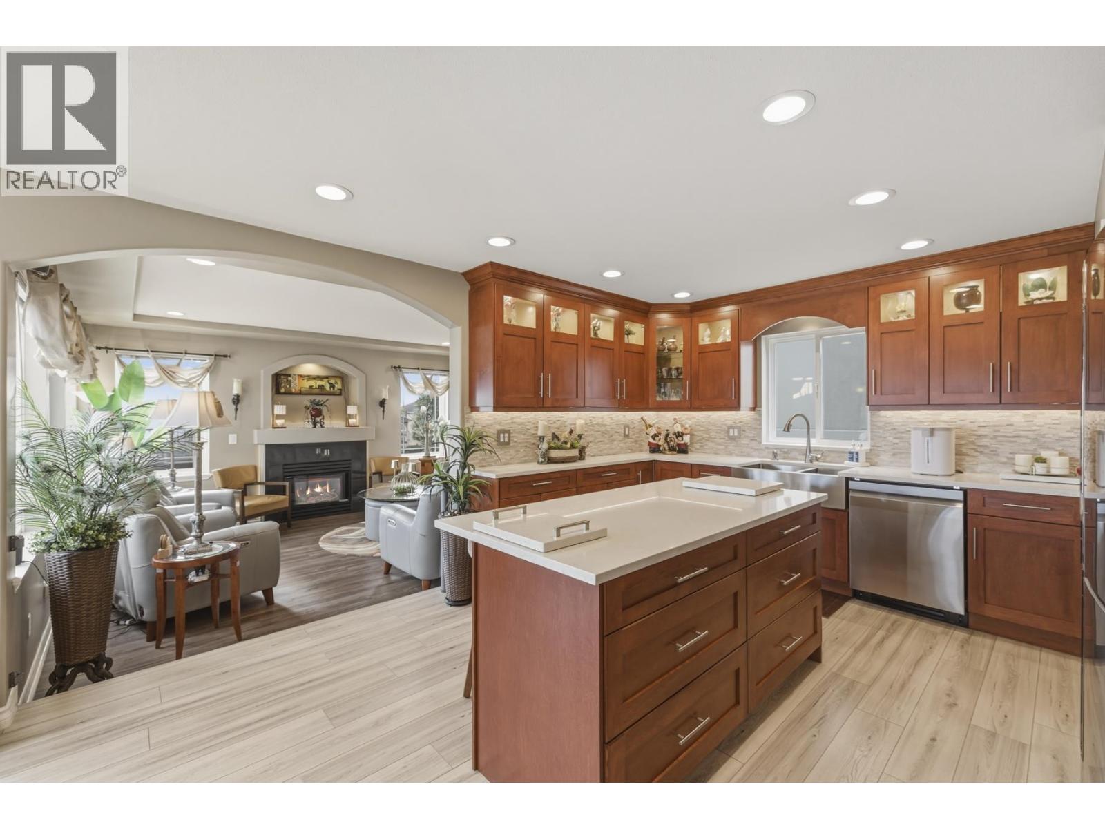 1542 Alpine Lane, Coquitlam, British Columbia  V3E 3A5 - Photo 9 - R3093026