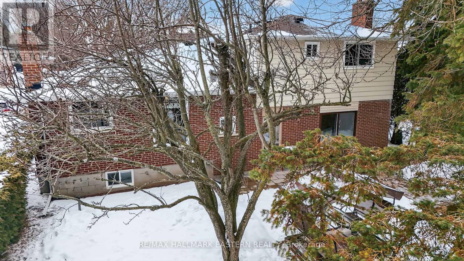 946 Beaufort Court, Oshawa (Eastdale), Ontario  L1G 7J8 - Photo 44 - E12830642