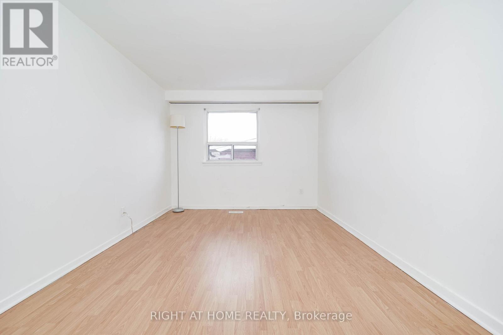 4 Pender Crescent, Toronto, Ontario  M1T 2M7 - Photo 19 - E12825406