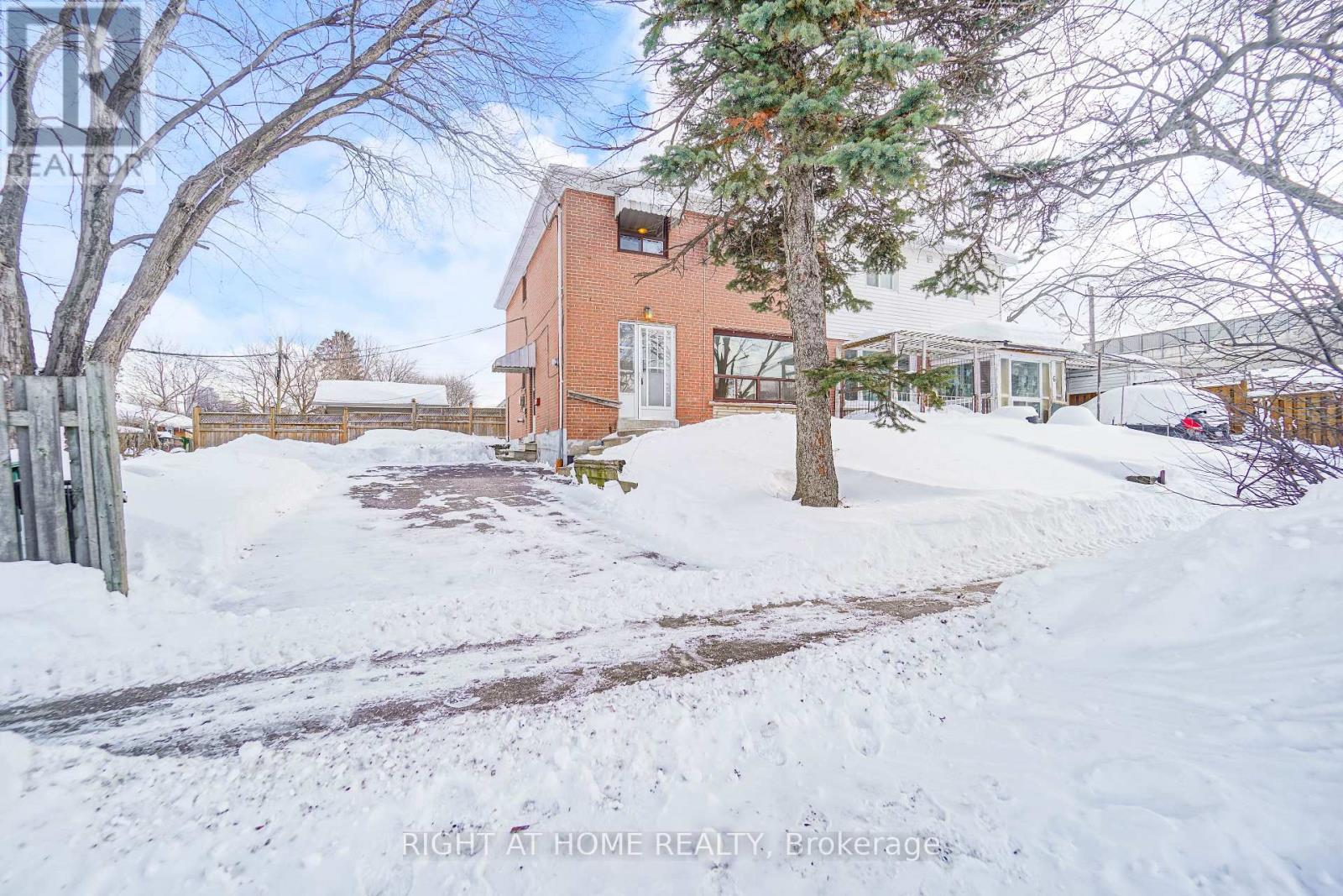 4 Pender Crescent, Toronto, Ontario  M1T 2M7 - Photo 40 - E12825406