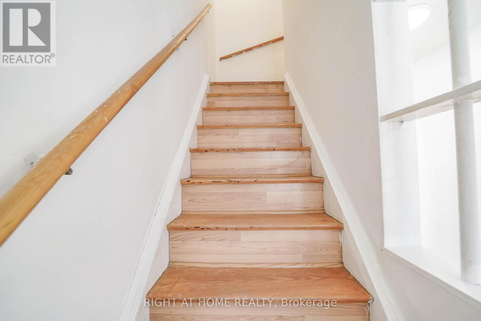 4 Pender Crescent, Toronto, Ontario  M1T 2M7 - Photo 16 - E12825406